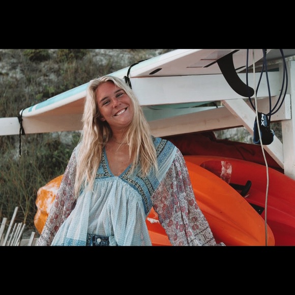 Meet your Posher, Emily - Picture 3 of 4